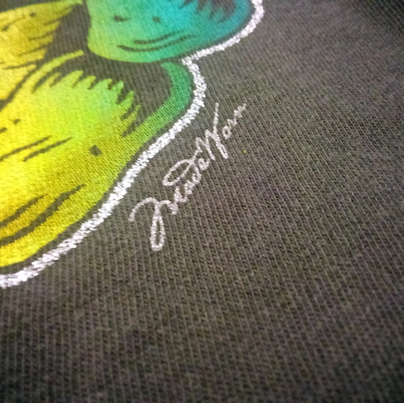 NWT MadeWorn Distressed Tee - Picture 4 of 5